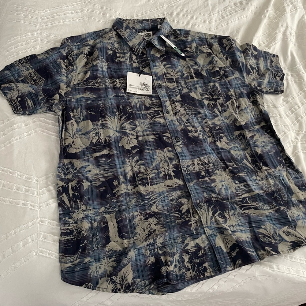 NWT Island Fever short sleeve polo